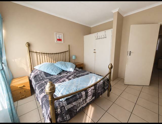 2 BEDROOM APARTMENT FOR SALE IN THREE RIVERS